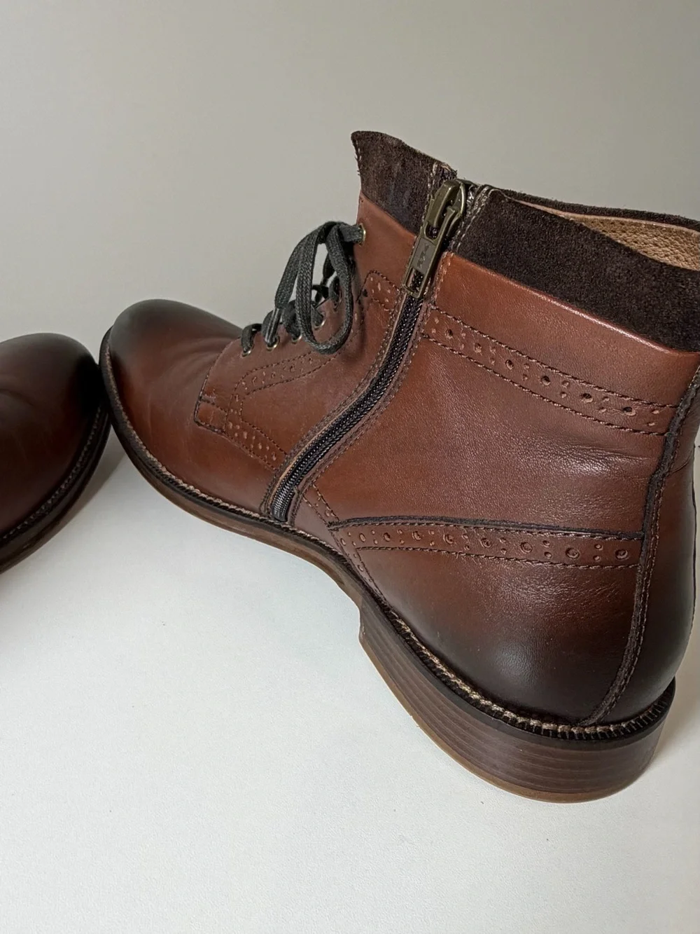 Johnston & Murphy elegant dark